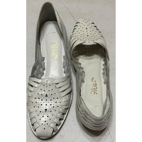 VINTAGE Nine West Low Heel White Slip-on Leather Sandals Women's Size 6M (READ) - Picture 16 of 16